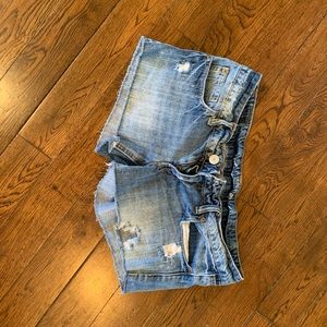 American eagle low rise short
